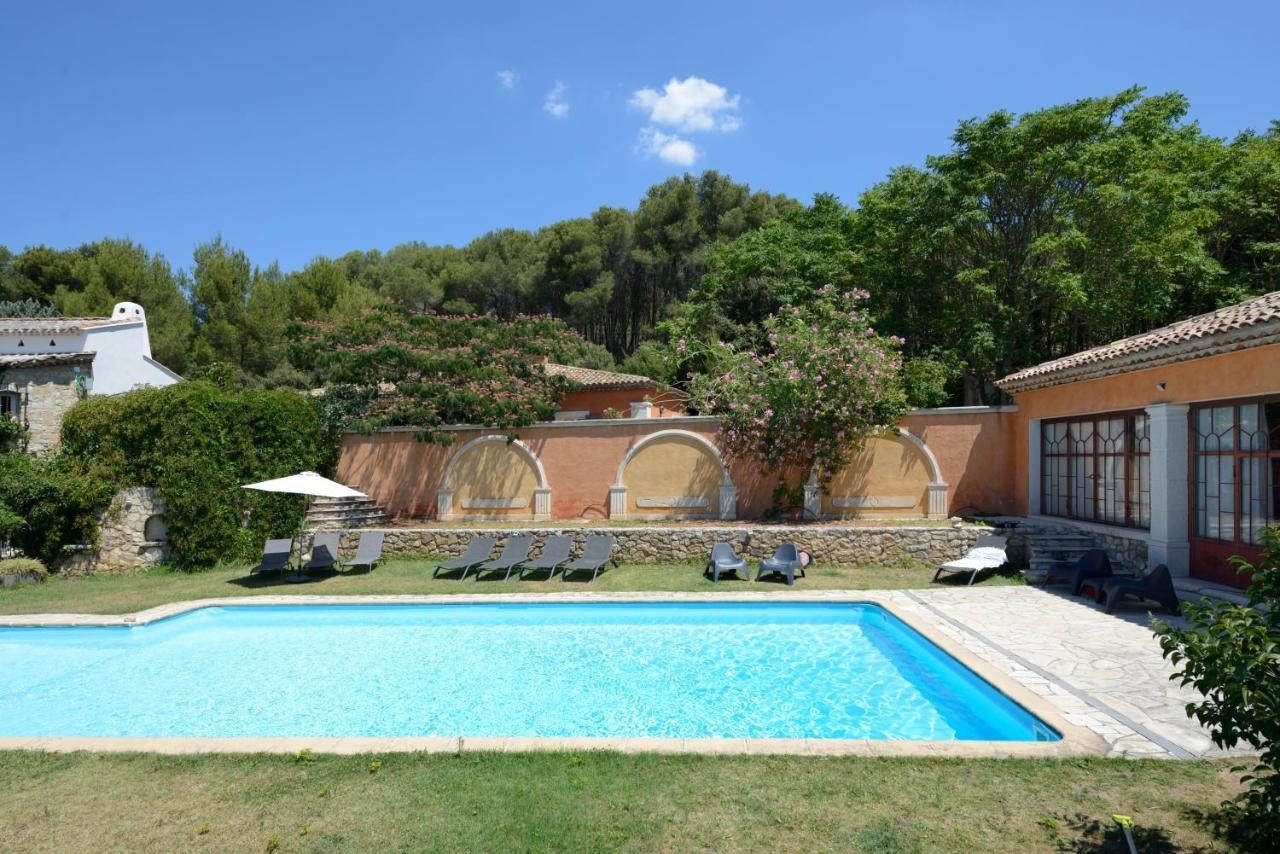 Вилла La Tour- Pigeonnier Provencal - Mas Des Sous Bois Ventabren Экстерьер фото